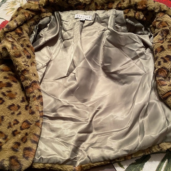 🤎Leopard Teddy Jacket🤎 - Picture 3 of 5